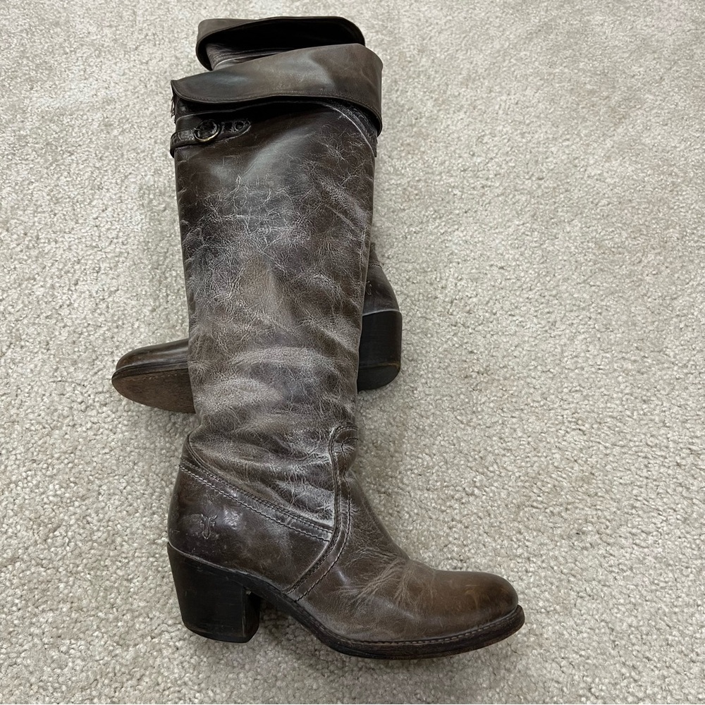 FRYE Women’s Jane Tall Cuff Boots 77594 Distressed Brown Leather Foldover Size 6